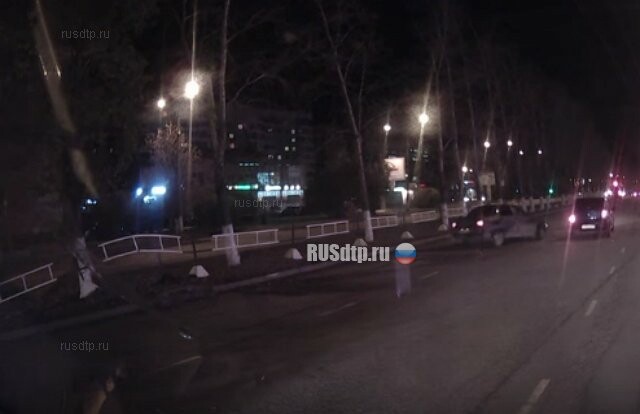 Забор пострадал