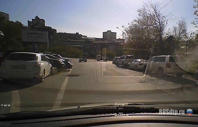 Это он зачем так сделал? 