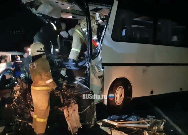 Один человек погиб и 9 пострадали в ДТП с автобусом в Воронежской области 