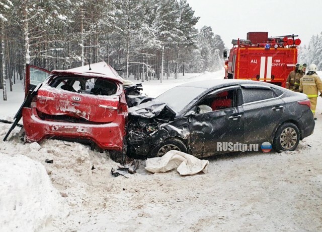 Водитель автомобиля «Kia Rio» погиб в ДТП на автодороге Сургут — Лянтор 