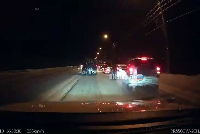 Авария на зимней дороге