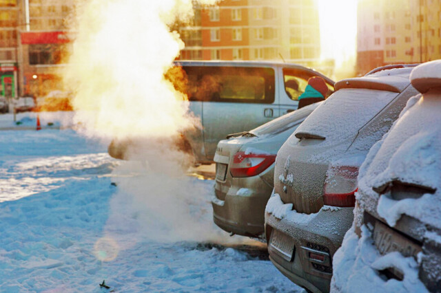 Водителей будут штрафовать за прогрев двигателя автомобиля во дворе 