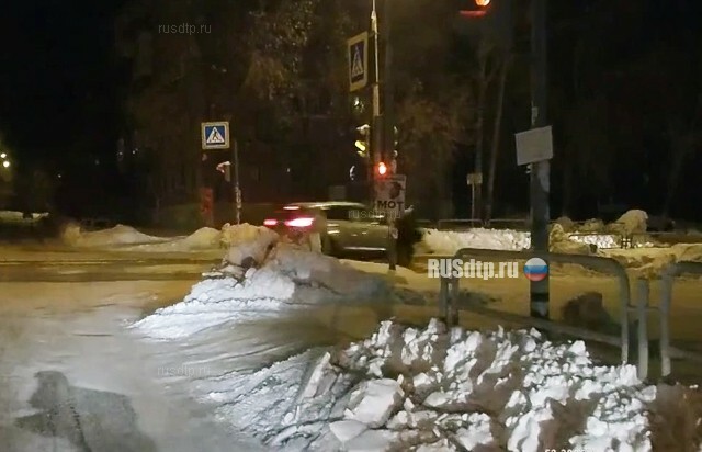 В Магнитогорске автомобиль сбил пешехода