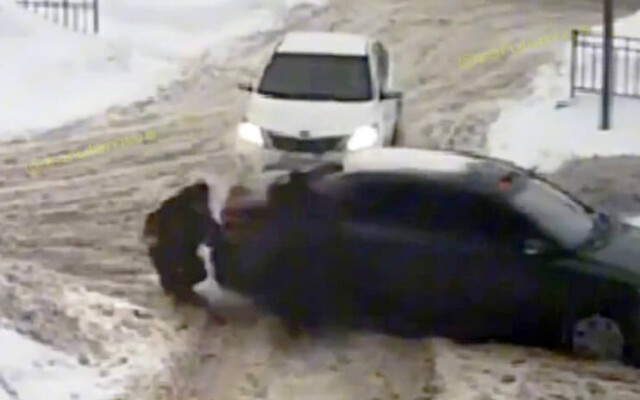 «Нет оснований для привлечения водителя»: в Чебоксарах водитель сбил ребенка-инвалида и скрылся с места ДТП 