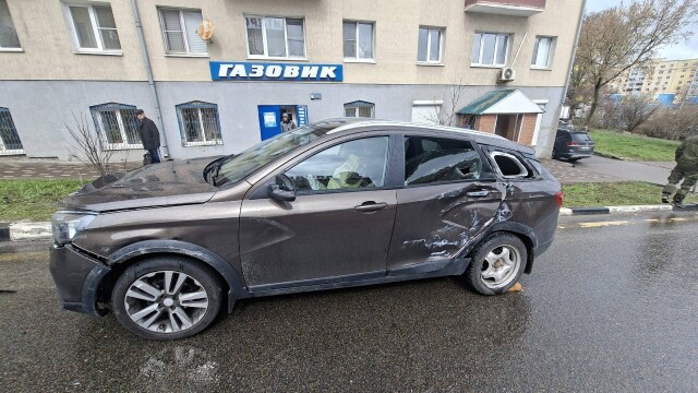 «Водителю стало плохо за рулем»: около десятка автомобилей повреждены в результате ДТП в Старом Осколе 