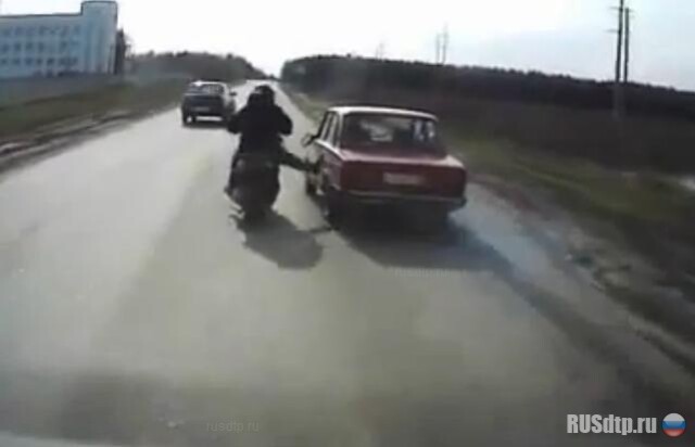 Нервный мотоциклист 