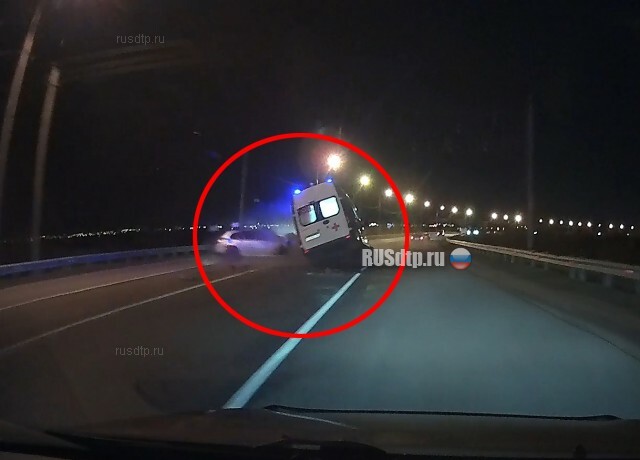 В Семилуках пьяный водитель столкнулся со скорой. ВИДЕО 