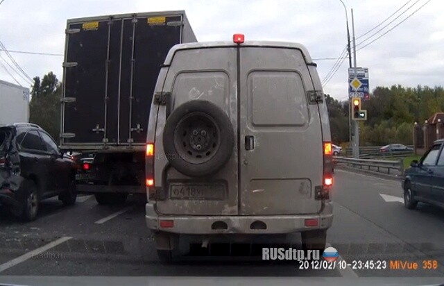 Отказали тормоза или он не виноват, что перегружен… © 