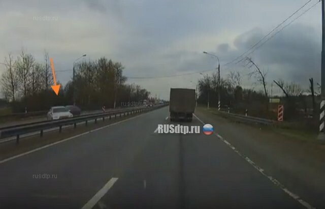 За отбойником