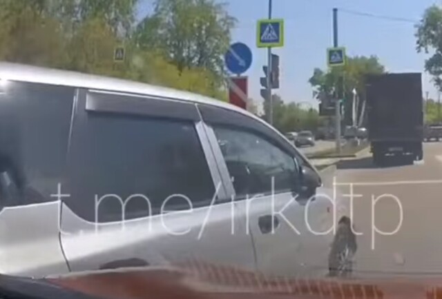 «Товарищ сильно обиделся»: в Иркутске водитель специально протаранил автомобиль 
