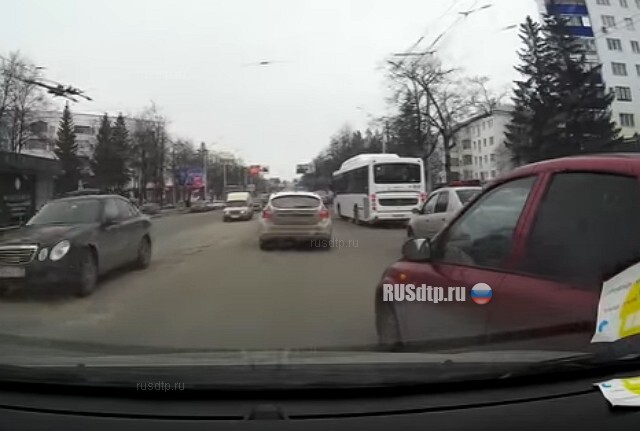 Осмотрел повреждения
