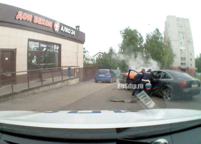 В Туле пьяный водитель пытался скрыться от полиции и попал в ДТП