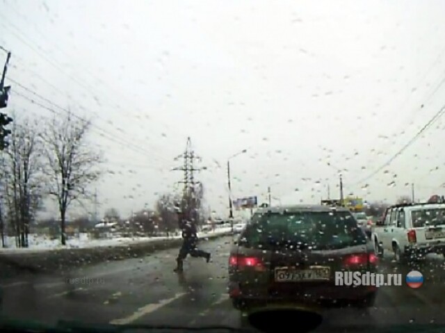 Эталон пешехода в Ростове 