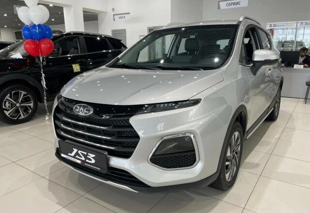Бюджетно, но не дешево: обзор самых доступных новых китайских автомобилей в России 