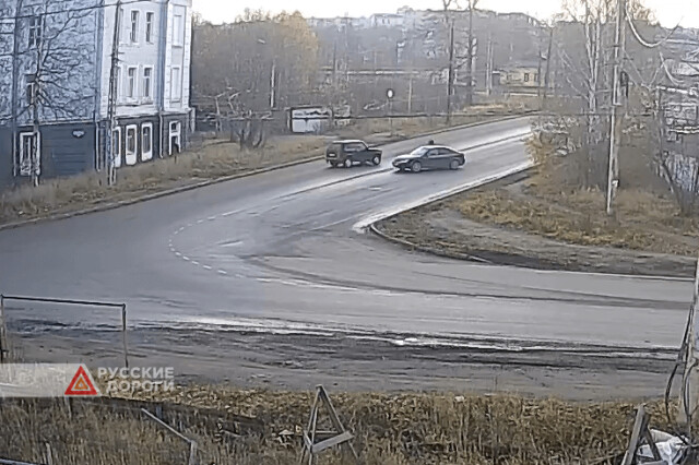 Водитель «Нивы» не вписался в поворот в Петрозаводске