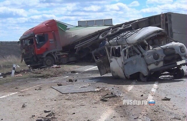 Под Ижевском в крупном ДТП погибли 4 человека 