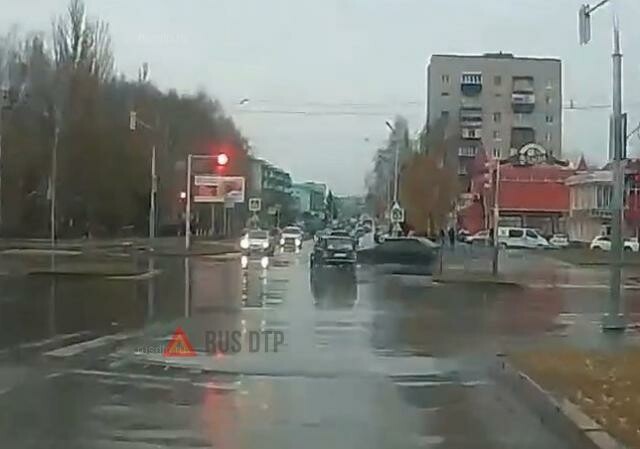 ДТП в Альметьевске на перекрестке