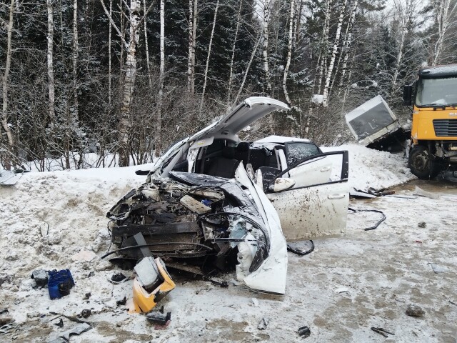 Момент ДТП на трассе Фурманов-Иваново: самосвал вынесло на встречную полосу 