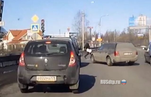 Таран на пешеходном переходе 