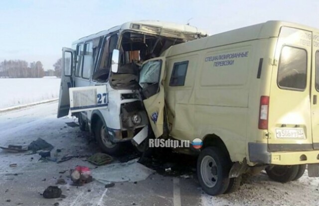 Под Омском в ДТП с инкассаторской машиной и автобусом погибли 5 человек 