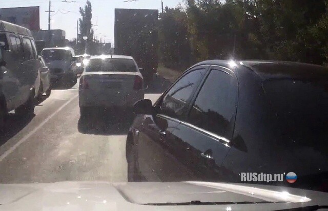 KIA протиснулась и ретировалась 