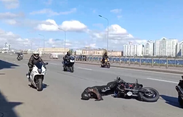Авария во время открытия мотосезона в Санкт-Петербурге