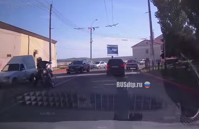 Помял