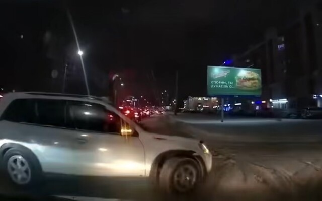 «Повернул налево не глядя»: двое детей пострадали в результате ДТП в Омске