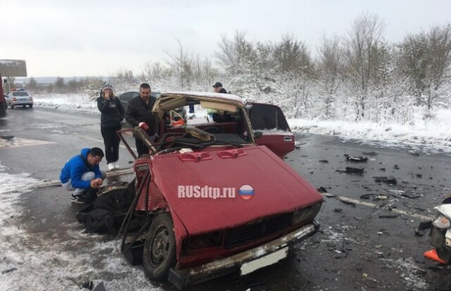 Женщина погибла в ДТП с участием пяти автомобилей в Самарской области 