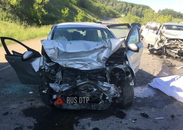 В Челябинской области в ДТП погиб водитель автомобиля Lada Xray 