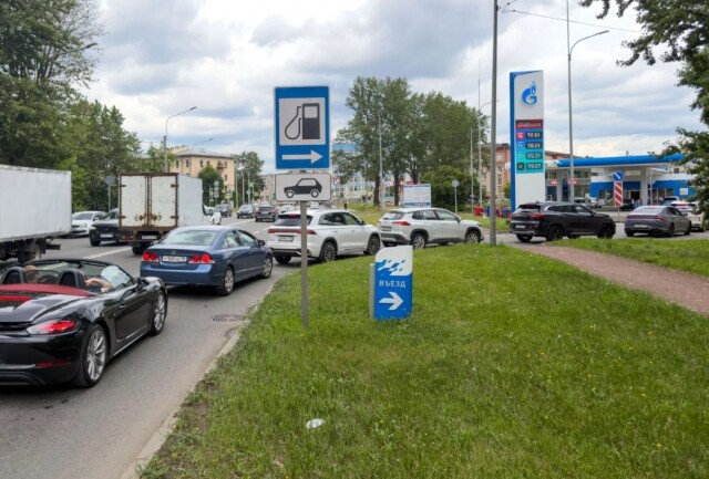 «Яндекс» начал показывать очереди и наличие топлива на АЗС 