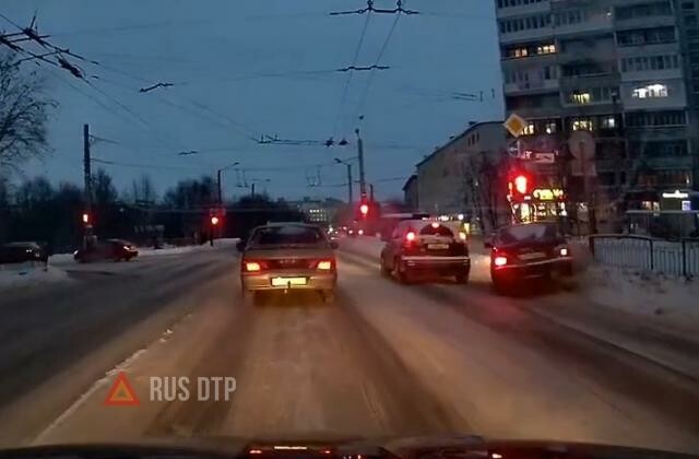 ДТП на светофоре в Мурманске