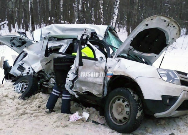 Семья попала в смертельное ДТП в Ульяновской области 