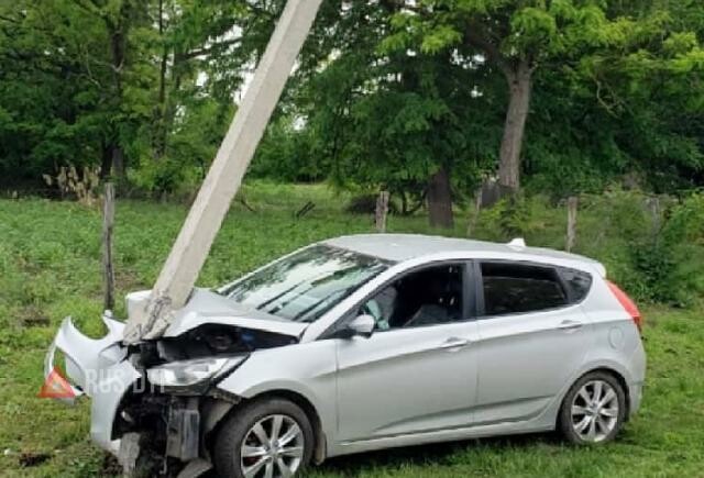 15-летние школьницы врезались в столб на Кубани. ВИДЕО 