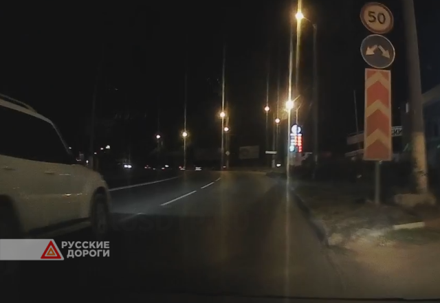 В Севастополе белый Mitsubishi Pajero скрылся с места ДТП