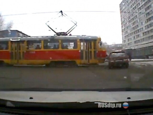 Трамвай на красный 