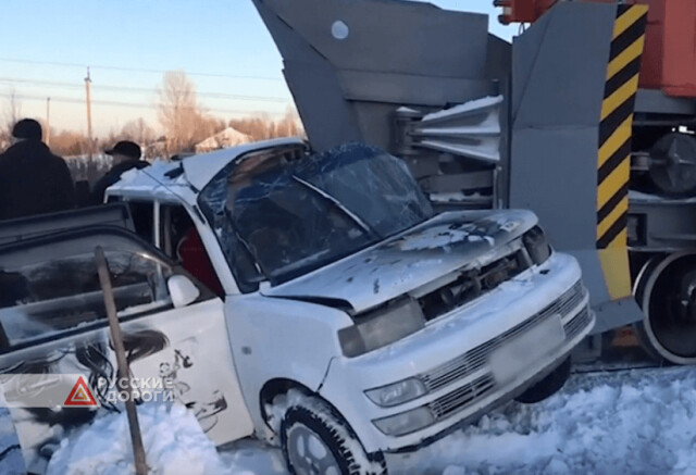 Трое детей погибли в ДТП с поездом на Алтае 