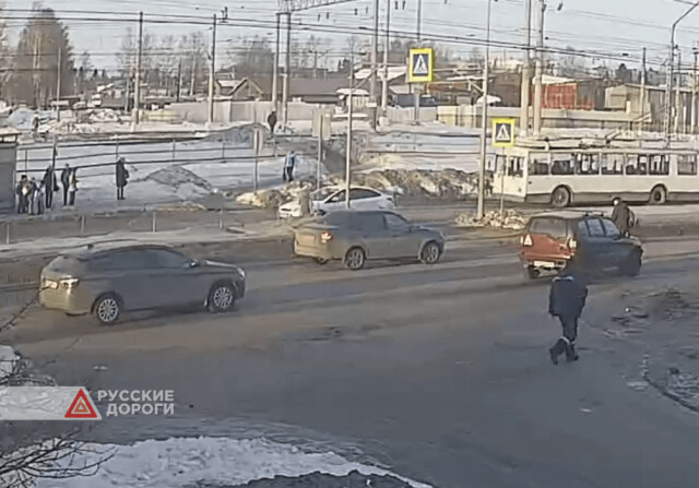 Автомобиль сбил пешехода на Первомайском проспекте в Петрозаводске 