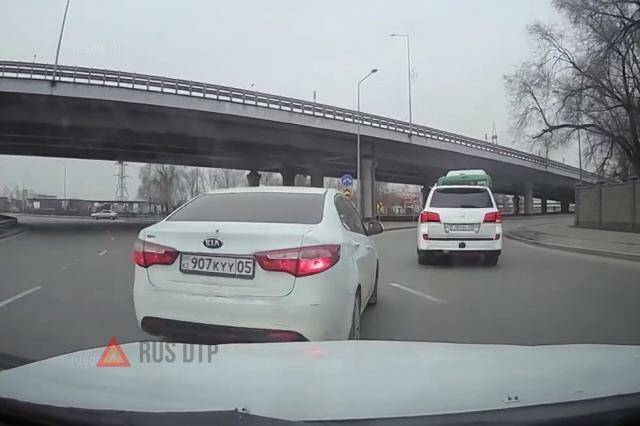 ДТП на Северном кольце в Алматы