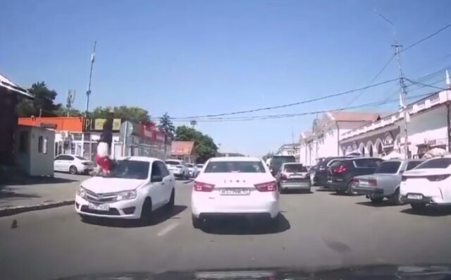 Женщина попала под колеса автомобиля в Нальчике