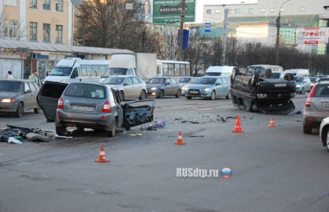 Утреннее ДТП в Твери (фото, видео) 