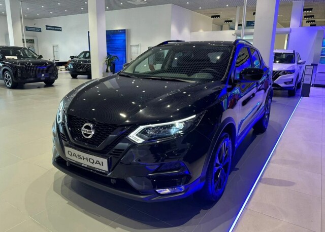 Nissan Qashqai возвращается в Россию: автомобиль у нас будут продавать с заводской гарантией 