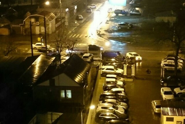 В Краснодаре водитель сбил 18-летнюю девушку и скрылся с места ДТП 