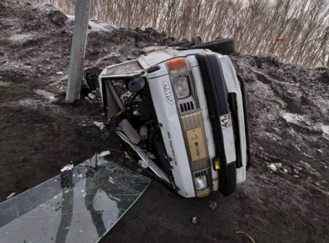 Яма на дороге привела к тройному ДТП в Петропавловске-Камчатском 