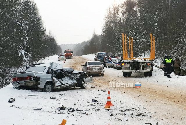 Водитель ВАЗа погиб в ДТП под Великим Устюгом 