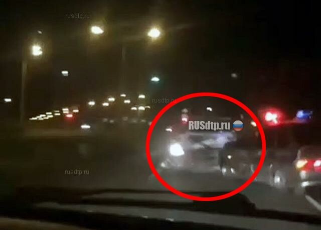 В Свердловской области пьяный водитель врезался в машину ДПС. Видео