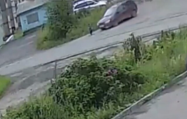 В Иркутской области водитель «Тойоты» не заметил и сбил 2-летнего мальчика на самокате