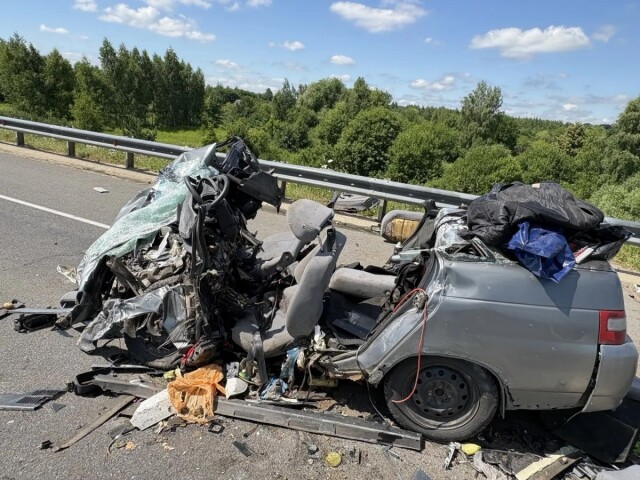 ВАЗ-2111 выехал на встречную полосу: три человека погибли в ДТП на трассе М-2 «Крым» в Орловской области 