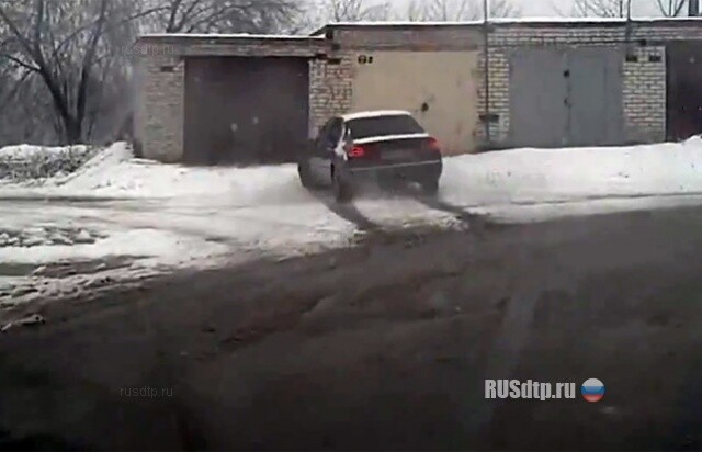 В гараж не попал 