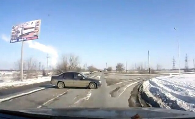 Чудом избежал столкновения 